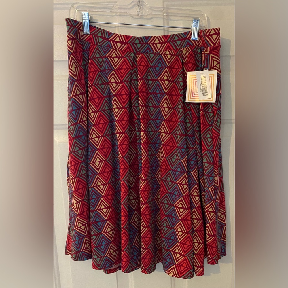 NWT XL Madison Skirt Super cute Knee length high waisted Flattering Super Cute! - Picture 6 of 11